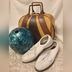 Vintage AMF Bowling Set with Bag Shoes and Ball